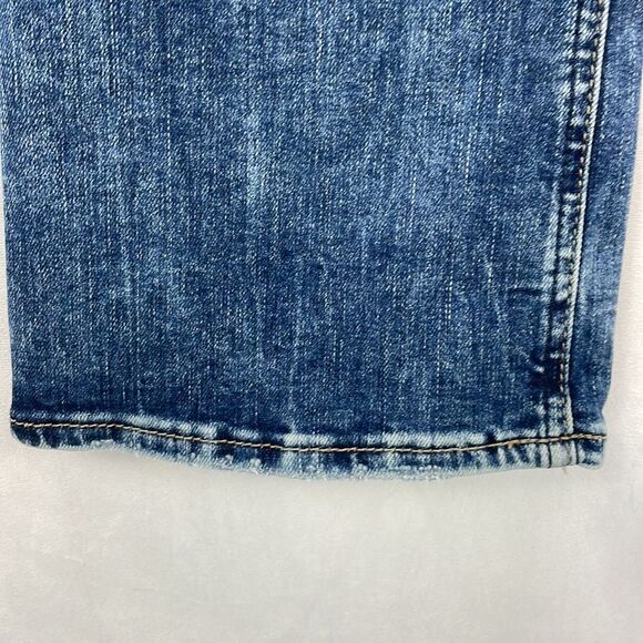 Silver Jeans. Avery Slim Bootcut. Size W 26. Inseam 32. - Picture 5 of 13